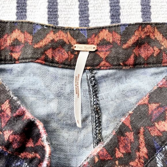 Free People Linen Blend Tribal Aztec Print Shorts Size 6 - Picture 7 of 11